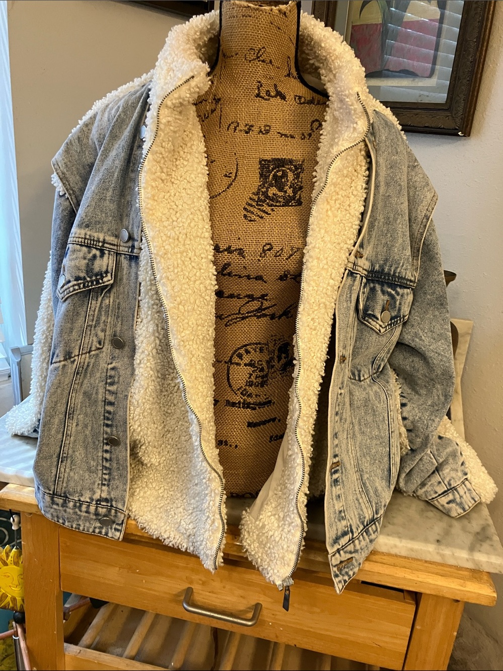 Blank NYC Cream Teddy Jeans Jacket!Belted Detail Oversized Small!!